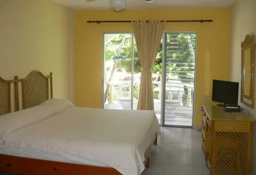 اتاق استاندارد با بالکن, Voramar