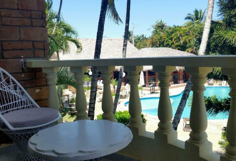 اتاق استاندارد با بالکن, Voramar