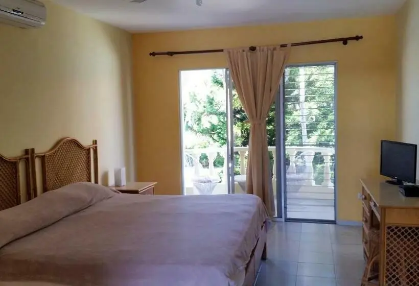 اتاق استاندارد با بالکن, Voramar