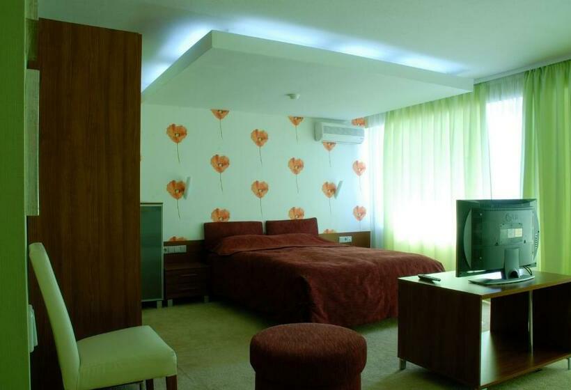 آپارتمان 1 خوابه, 7 Days Hotel Kamyanets Podilskyi