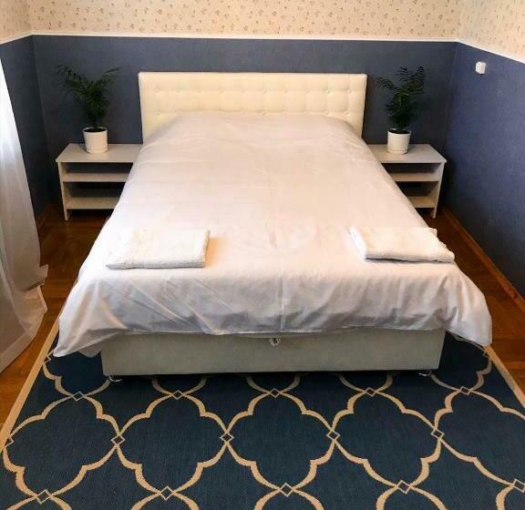 اتاق استاندارد با سرویس بهداشتی مشترک, Pelican Guest House & Hostel