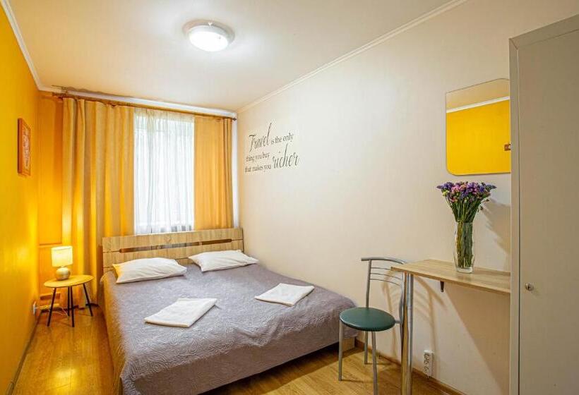 اتاق استاندارد با سرویس بهداشتی مشترک, Gar'is Hostel Kyiv