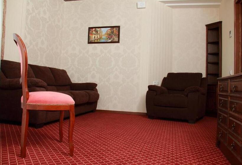 سوییت با چشمانداز پانوراما, Aristokrat