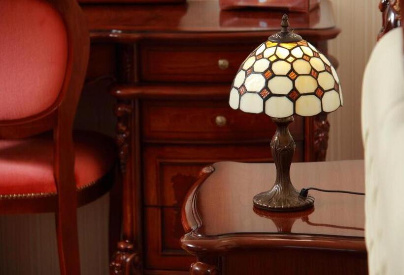 سوییت با چشمانداز پانوراما, Aristokrat