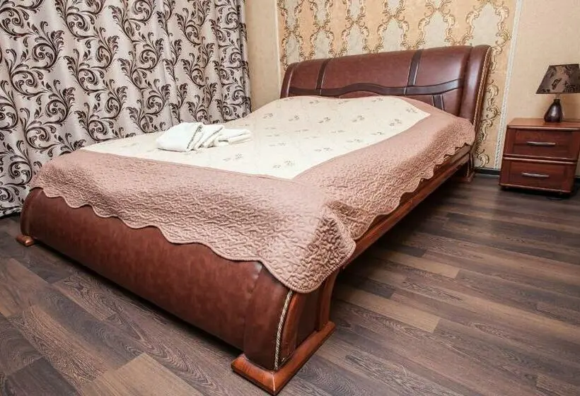 اتاق عادی, Chyhorinskyi