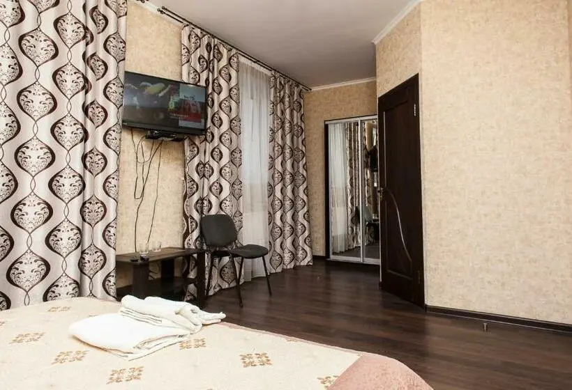 سوییت جونیور, Chyhorinskyi