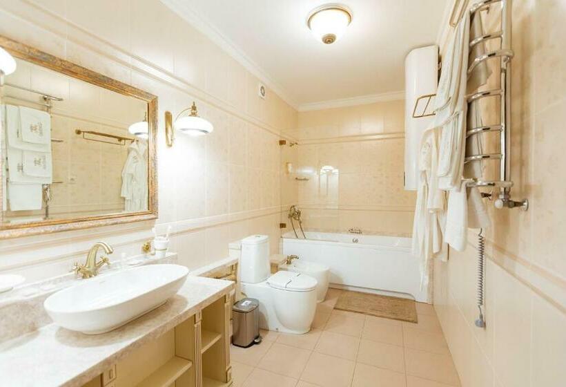 סוויטת קומפורט, Gasthaus & Spa