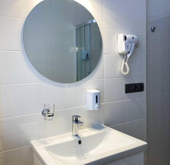 스탠다드 싱글 룸, Gosudar