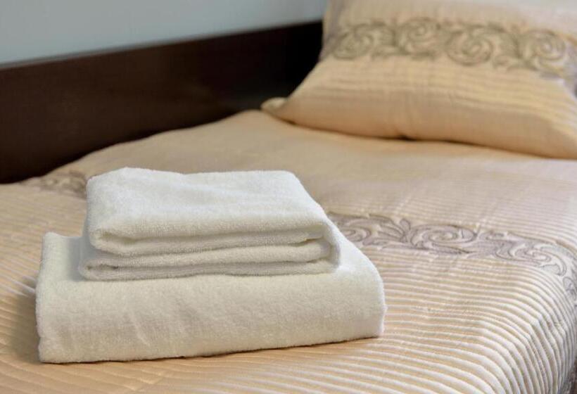 스탠다드 룸, Gosudar