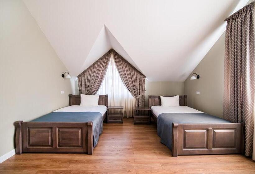 스탠다드 룸, Gosudar