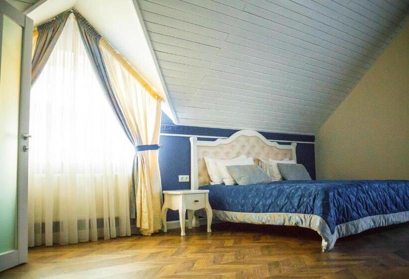 스탠다드 스튜디오, Gosudar