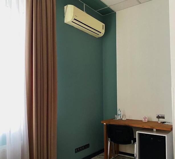 스탠다드 룸, Gosudar