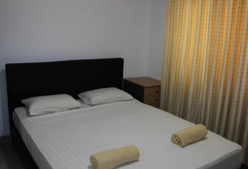 1 Sovrums Deluxe Lägenhet, Kandy Waters