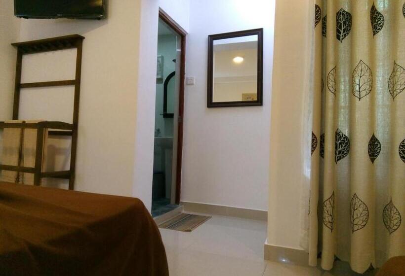 Deluxe Familjerum, Kandy Waters