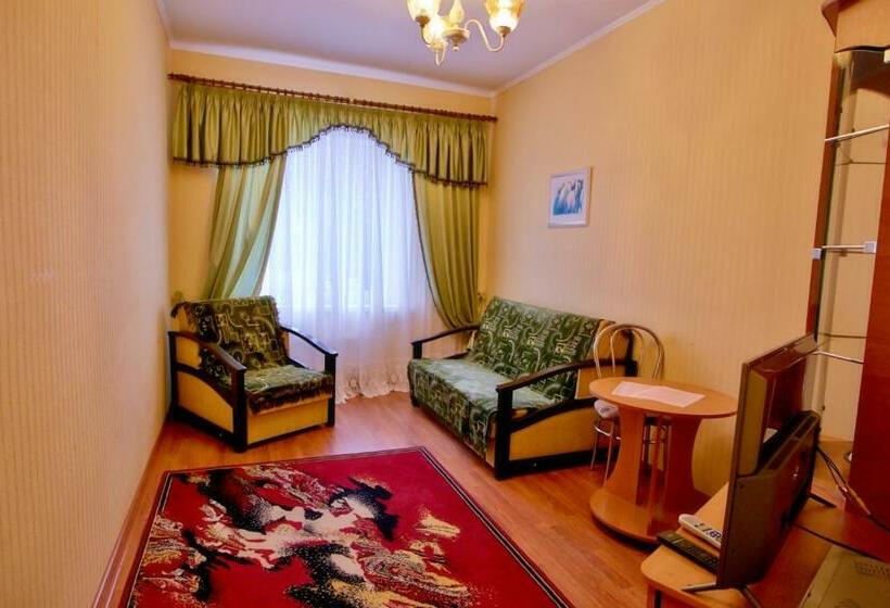 سوییت جونیور, Pansionat Bogema