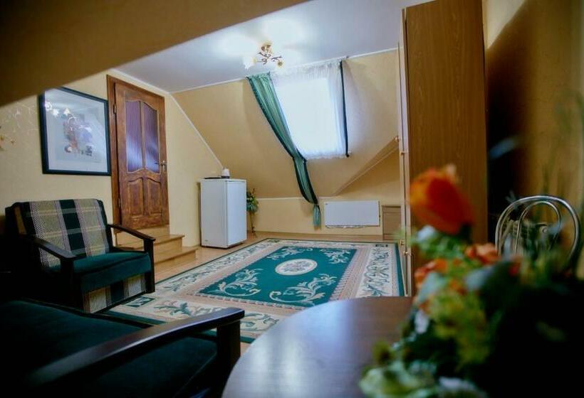 سوییت جونیور, Pansionat Bogema