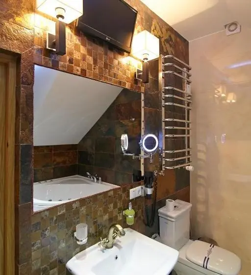 Suite Duplex, Pidkova