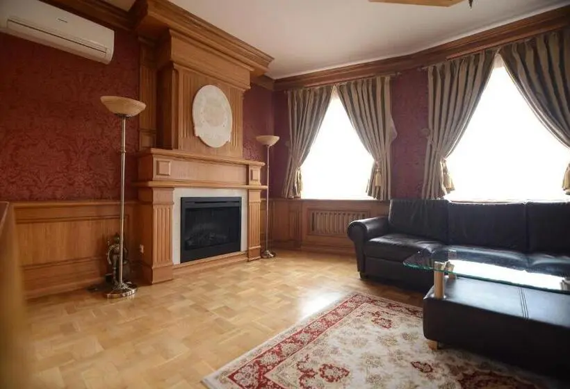 Suite Duplex, Pidkova