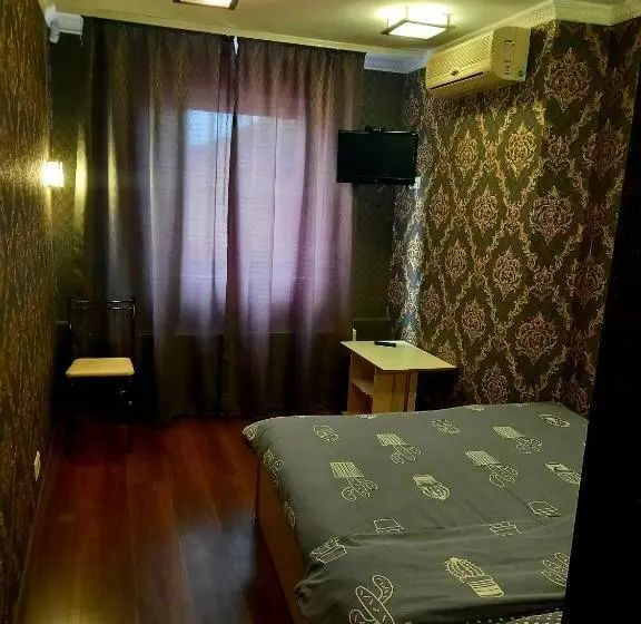 Cameră Standard, Rodina