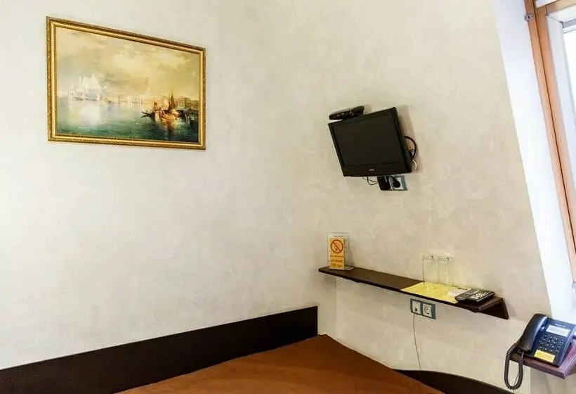 Pokój Deluxe, Tsaritsynskiy