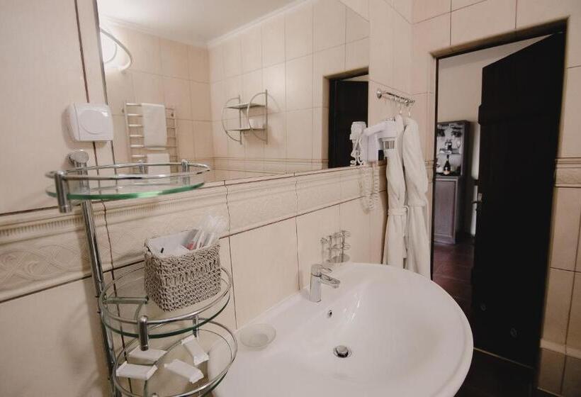 침실 1개 아파트, Aivengo