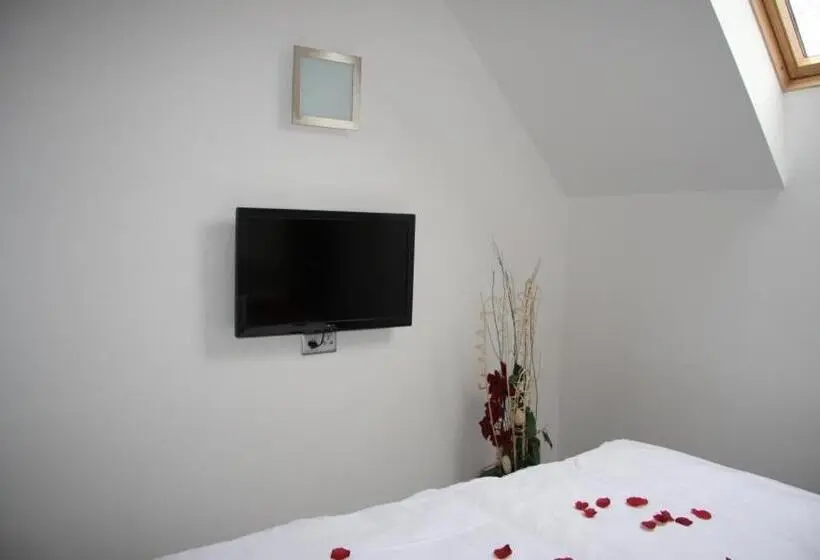 スイート, Art Hotel Podebrady