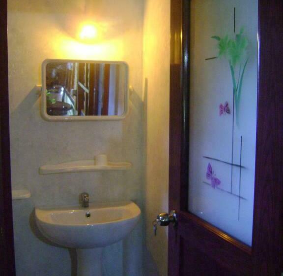 בקתה, Gems Garden Guest House