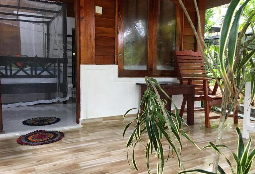 בקתה, Gems Garden Guest House