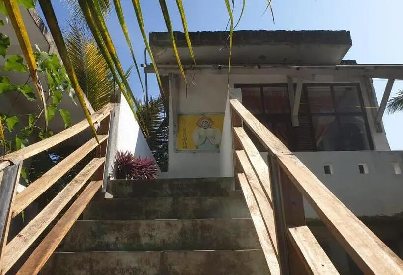 デラックスルーム, Gems Garden Guest House