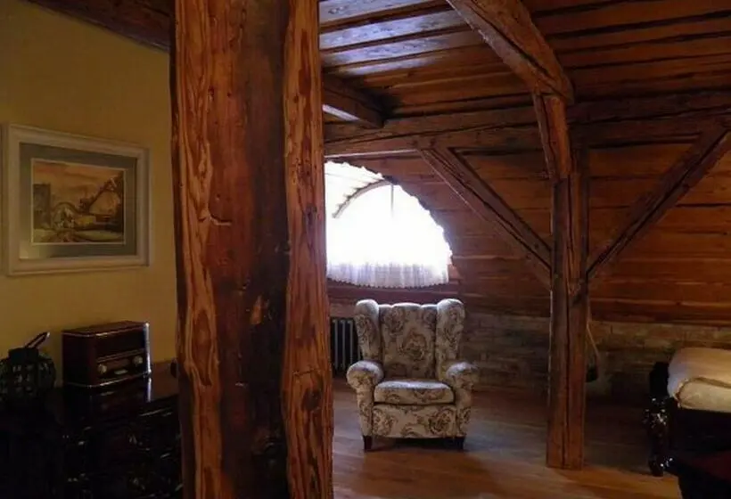スタンダードトリプルルーム, Dvůr Olšiny  Hotel And Horse Riding