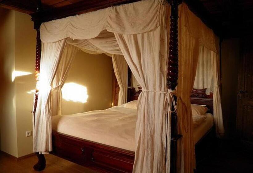 デラックススイート, Dvůr Olšiny  Hotel And Horse Riding