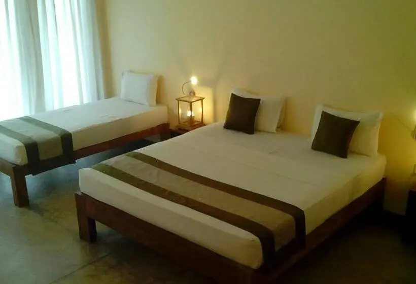 オーシャンビューのスーペリアトリプルルーム, Giman Free Beach Resort