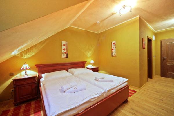 Номер Стандарт, Horní Dvůr