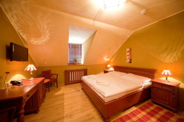 Номер Стандарт, Horní Dvůr