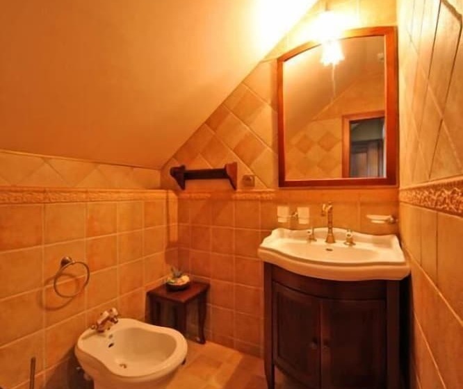 Номер Стандарт, Horní Dvůr