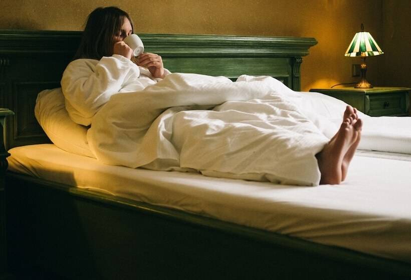 Номер Стандарт, Horní Dvůr