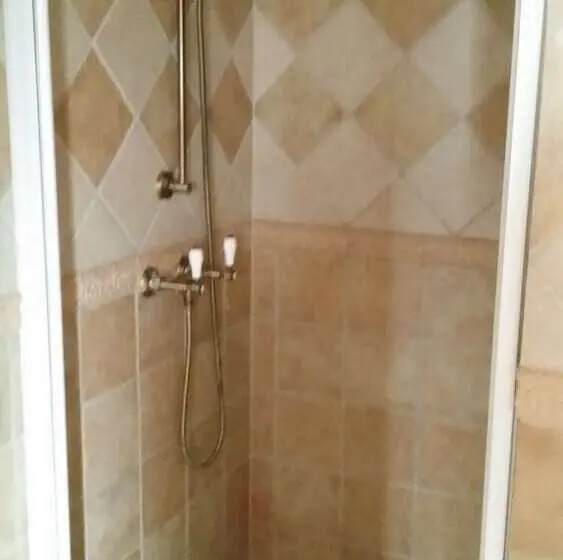 Standard-huone, Horní Dvůr