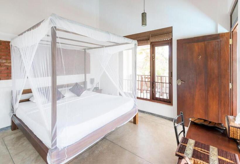 高级大房间, Lion's Rest