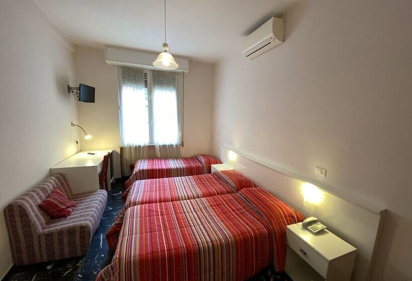 اتاق استاندارد سه نفره, San Marco