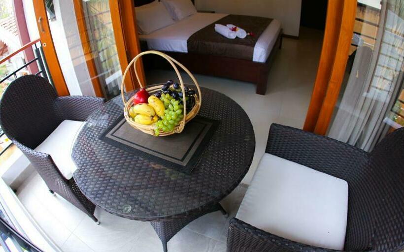 デラックスルーム, Shanelo