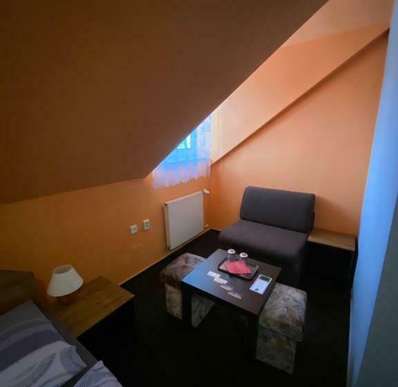 スタンダードトリプルルーム, & Spa Centrum Palmira