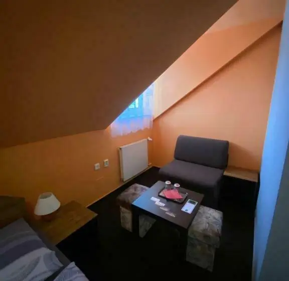 スタンダードトリプルルーム, & Spa Centrum Palmira