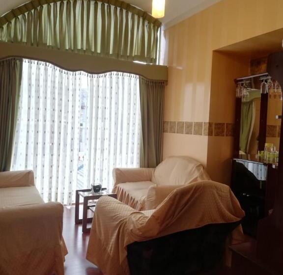 سوییت, Virgen Del Socavon