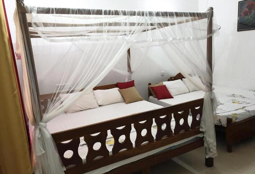 패밀리 스위트, Liyanage Resort