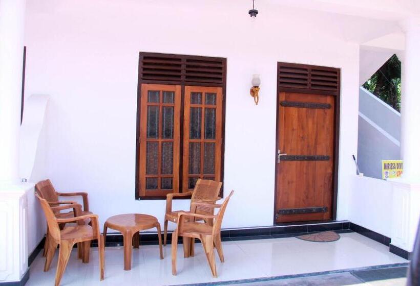 발코니 디럭스 룸, Liyanage Resort