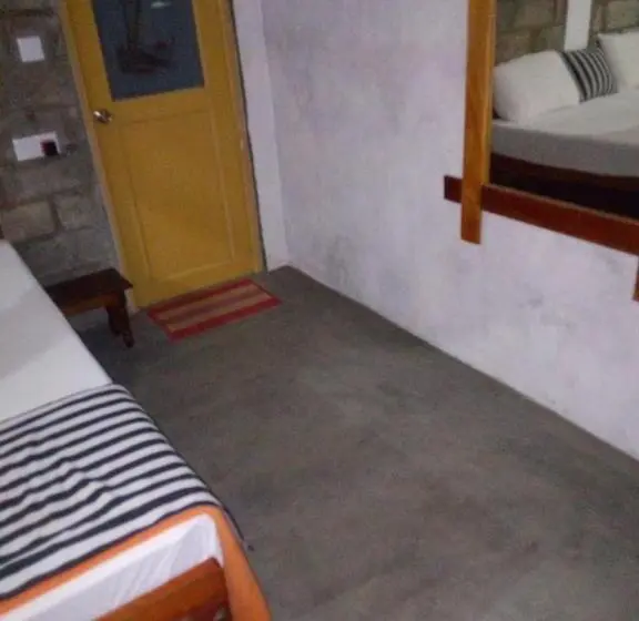 エコノミートリプルルーム, Ella City Reach Hostel