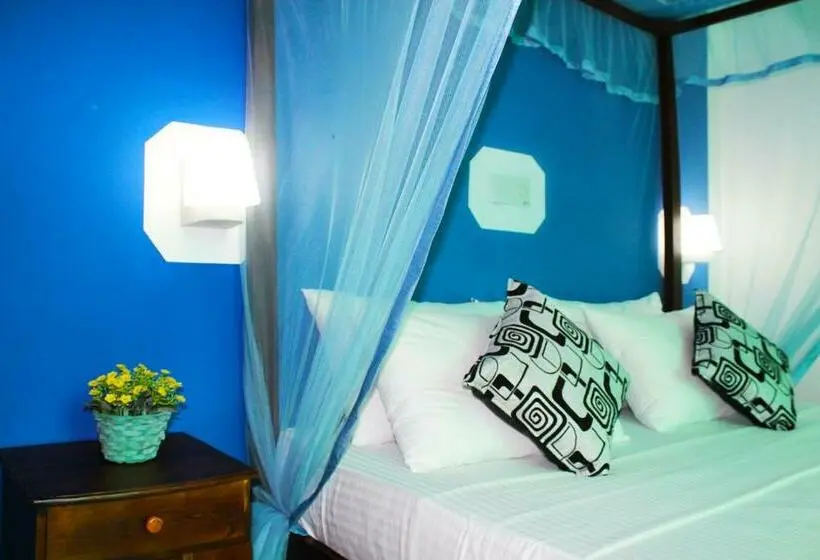 デラックスルーム, Surasa Beach Resort