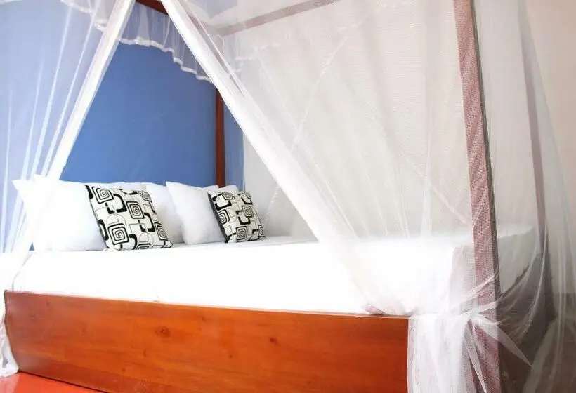 デラックスルーム, Surasa Beach Resort
