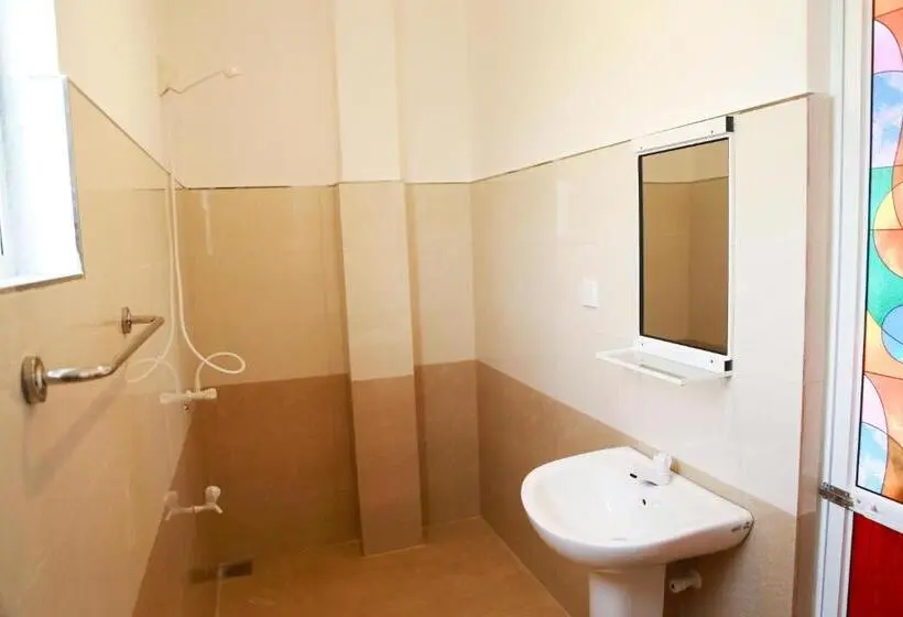 バルコニー付きデラックスルーム, Surasa Beach Resort