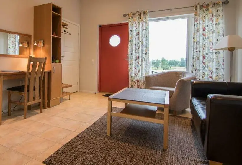 スタンダード4人部屋, Tomelilla Golf Hotell